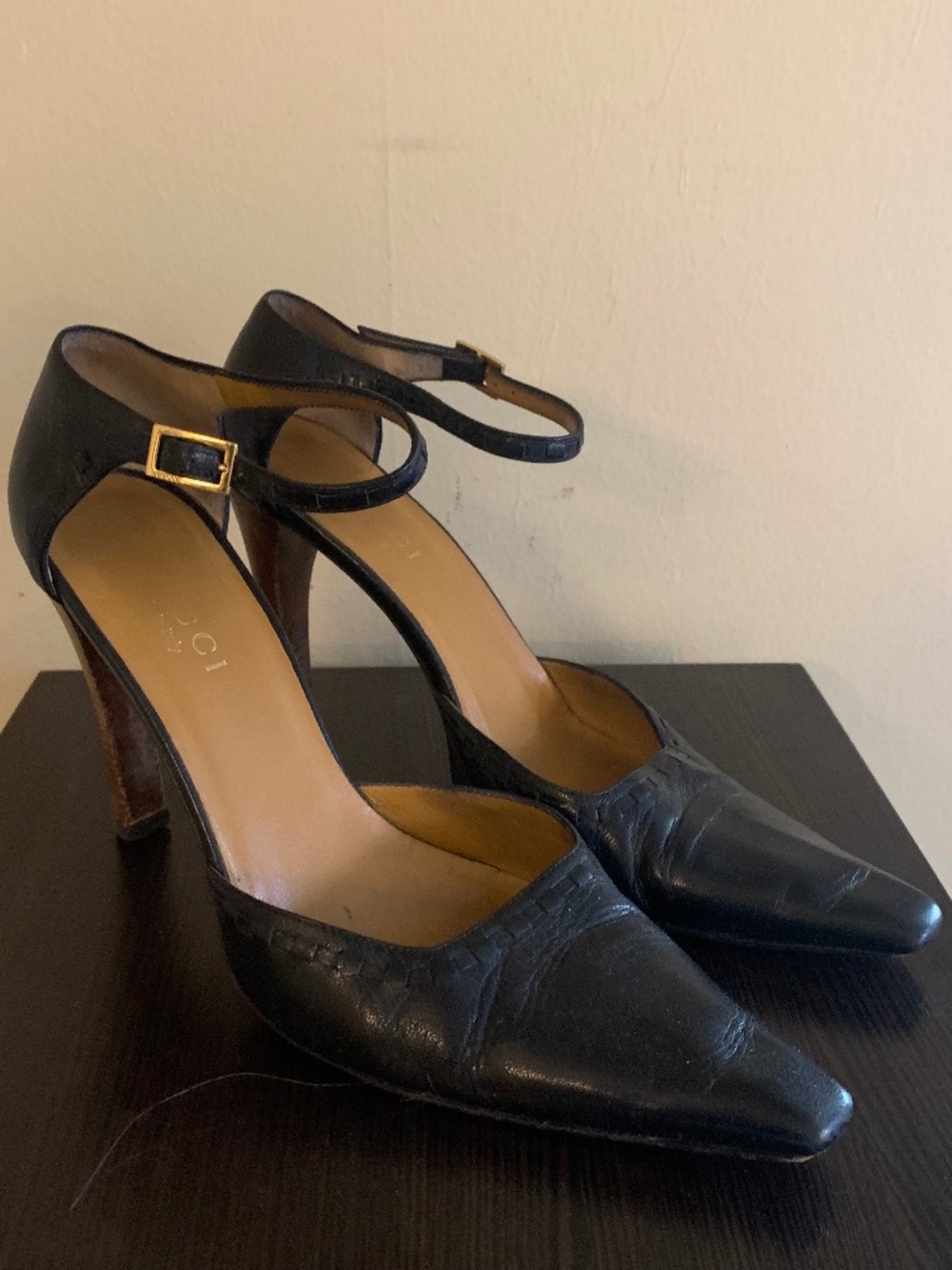 GUCCI Ankle Strap Heels (8) - Picture 3 of 12